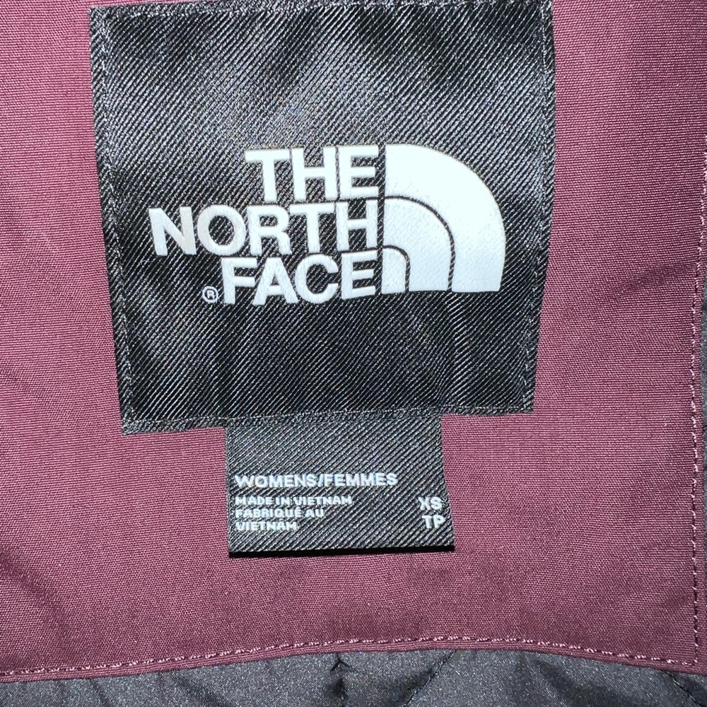 The North Face Women's ski Jacket - Picture 2 of 5